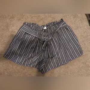 Love Tree High Waist Striped Shorts - Gray and White